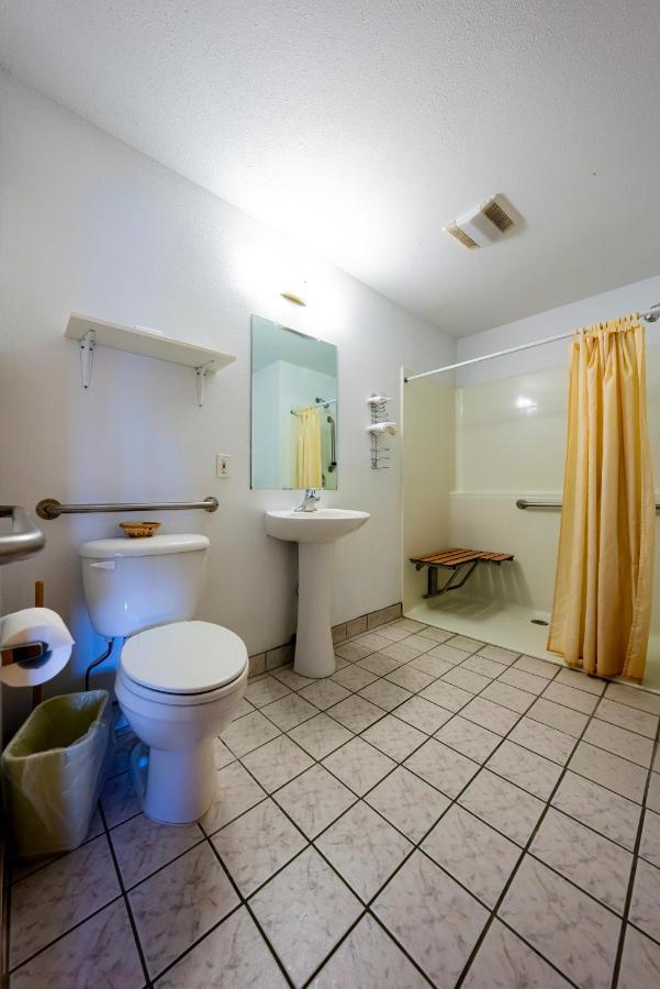 Oyo Riverside Inn John Day Or Екстериор снимка