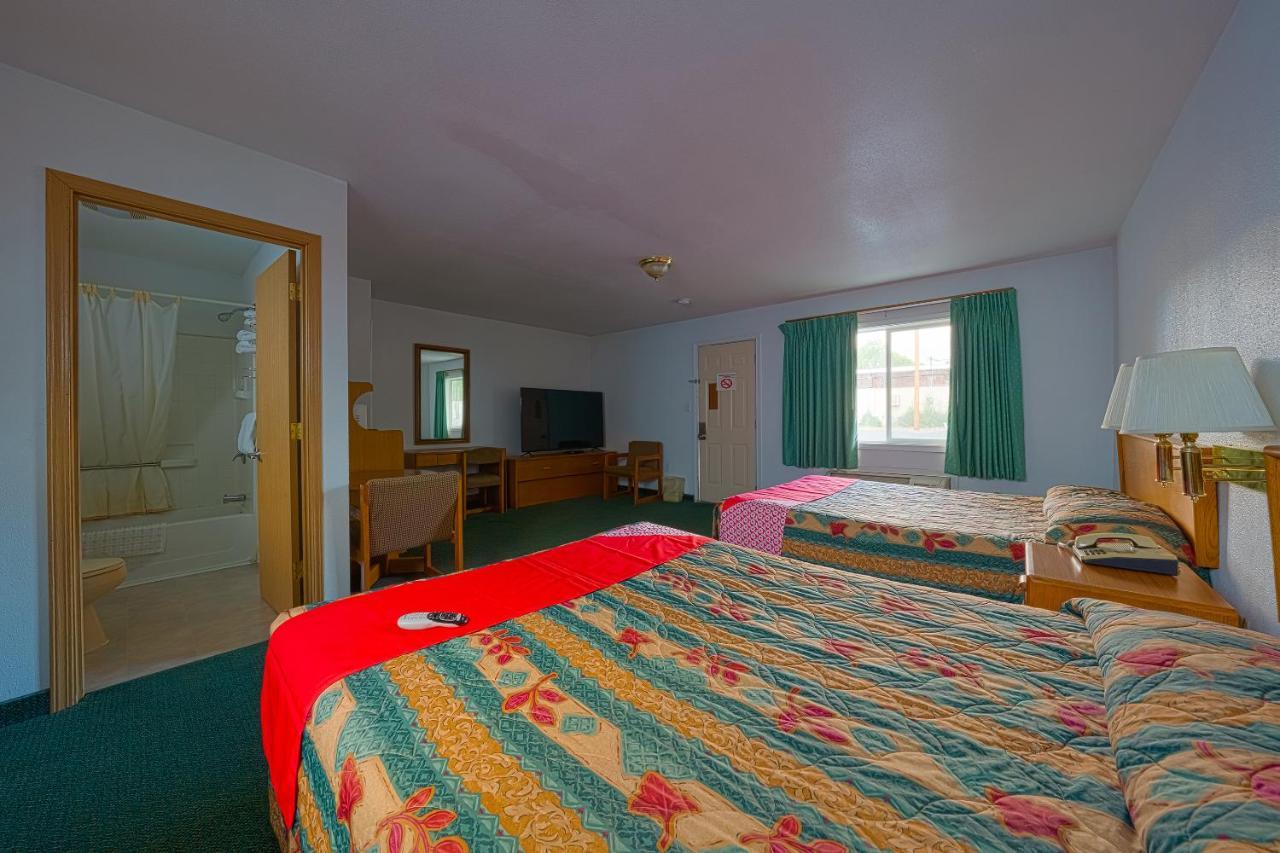 Oyo Riverside Inn John Day Or Екстериор снимка